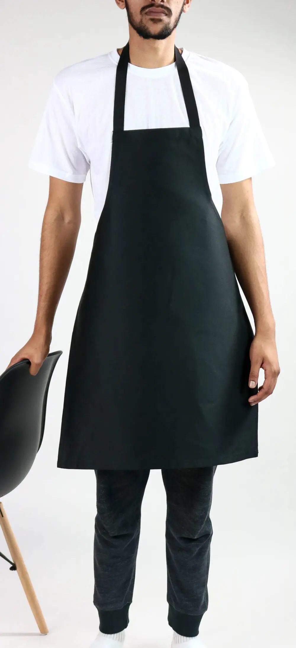 Man Wearing Basic Black Bib Apron